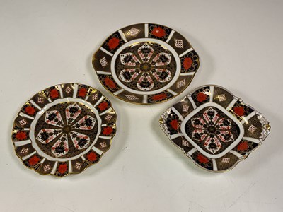 Lot 209 - Royal Crown Derby three various plates