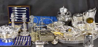 Lot 851 - A quantity of mixed silver plate, to include...