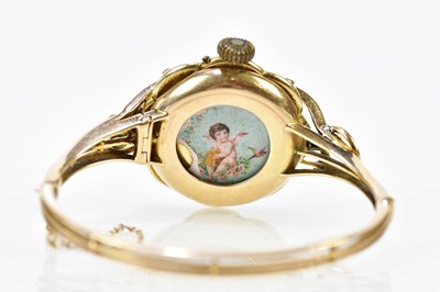 Lot 8 - An unusual hinged bangle set with a 14ct...