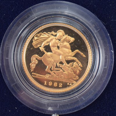 Lot 976 - ROYAL MINT; a '1982 Proof Half Sovereign',...