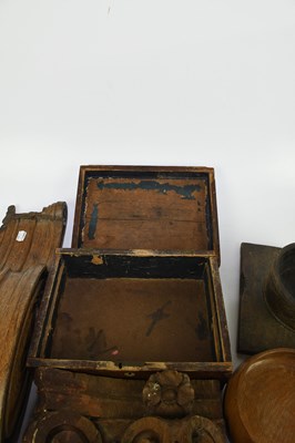 Lot 39 - A collection of assorted treen items, to...