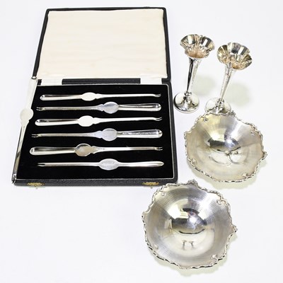 Lot 2478 - WALKER & HALL; a pair of George V hallmarked...