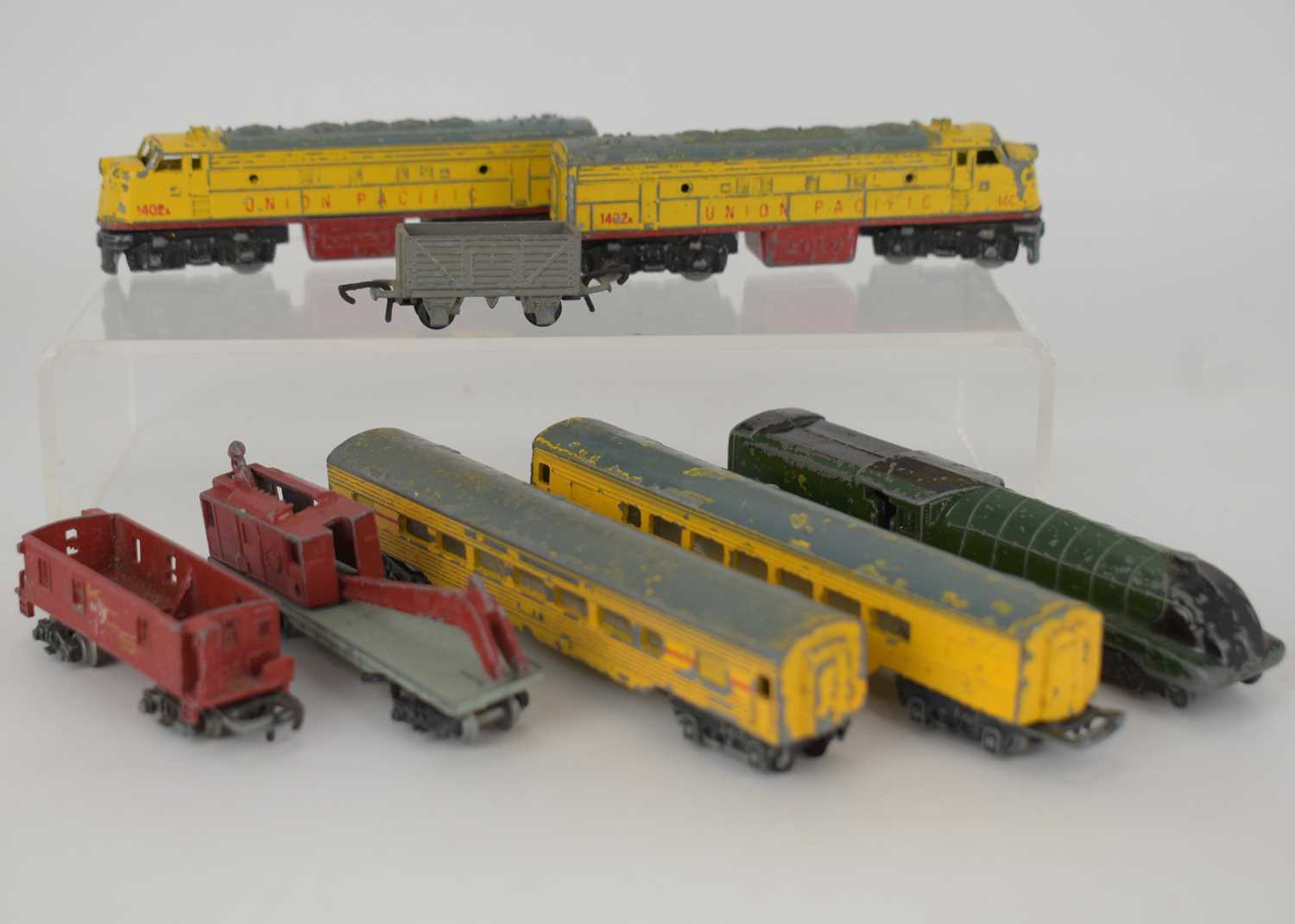Lot 454 Small collection of diecast model trains to