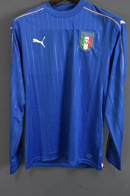 Lot 5260 - TOTTI; a signed Italy shirt, signed to the...