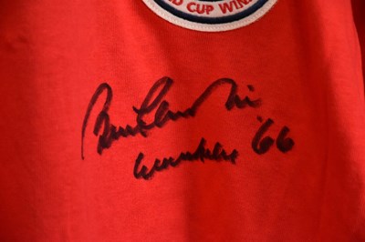 Lot 5216 - SIR BOBBY CHARLTON; an England World Cup...