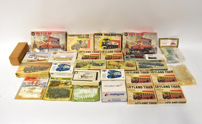 Lot 213 - A quantity of bus vehicle and other model kits,...