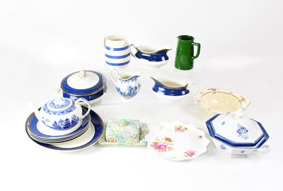 Lot 528 - A quantity of part dinner/tea services and...