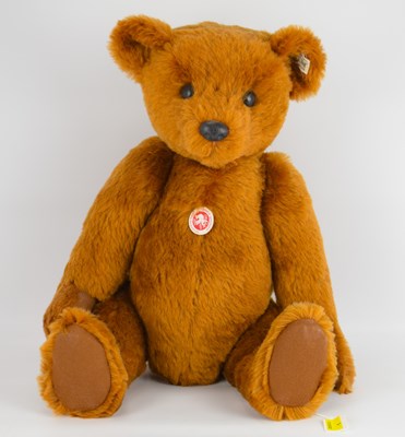 Lot 486 - STEIFF; a no.404009 replica PB 55 teddy bear,...