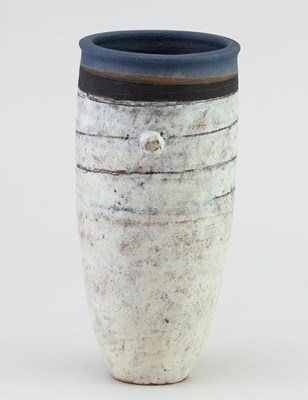 Lot 227 - JUDITH GILMOUR (1937-2003); a lugged stoneware...