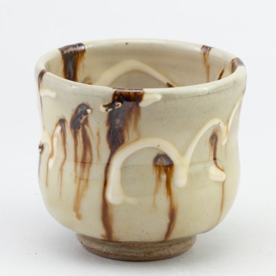 Lot 392 - TAKESHI YASUDA (born 1943); a stoneware yunomi...