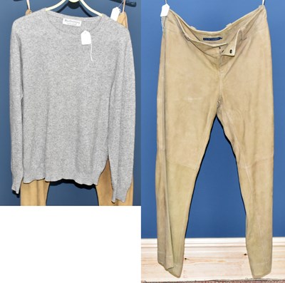 Lot 867 - BURBERRY; a grey 100% cashmere sweater, size...