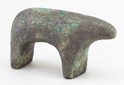 Lot 248 - LORNA GRAVES (1947-2006); a raku sculpture of...