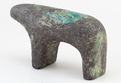 Lot 248 - LORNA GRAVES (1947-2006); a raku sculpture of...