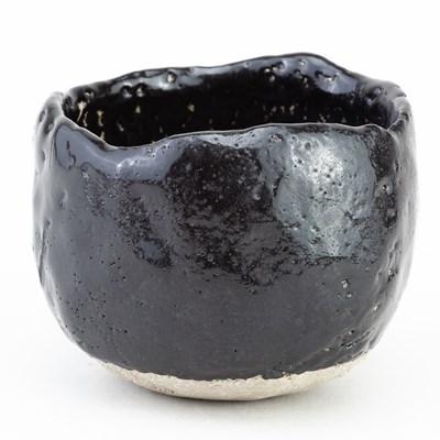 Lot 23 - AKIKO HIRAI (born 1970); a stoneware chawan...