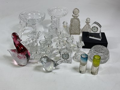 Lot 238 - A quantity of decorative glassware, comprising...