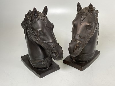 Lot 129 - A pair of early 20th century cast bronzed...