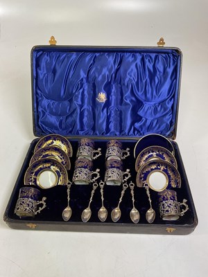 Lot 165 - A boxed Mappin Brothers set of six cups and...