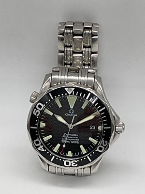 Lot 479 - OMEGA; a gentleman's stainless steel Seamaster...