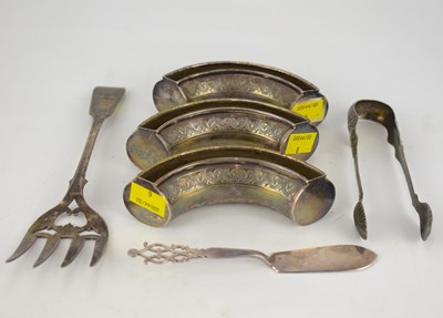 Lot 893 - Various small items of silverware, to include...