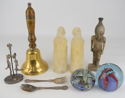Lot 113 - Various mixed collectibles to include a pair...