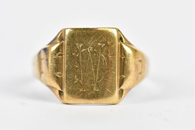 Lot 218 - A 9ct yellow gold signet ring with engraved...