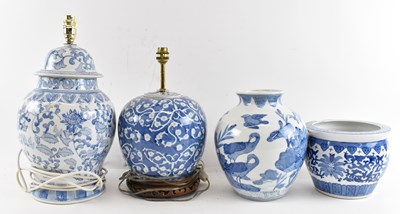 Lot 119 - A 20th century Chinese blue and white ginger...