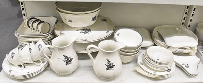 Lot 537 - WEDGWOOD; a quantity of 'Ludlow' tea and...