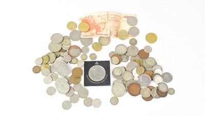 Lot 929 - A small quantity of UK and world coinage and...