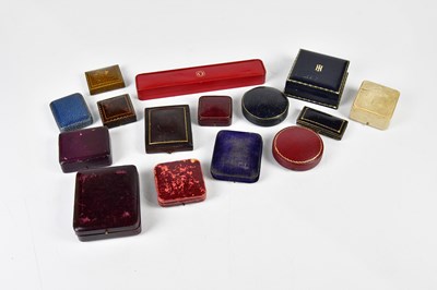 Lot 763E - A collection of vintage jewellery boxes.