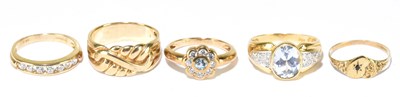Lot 1069 - Five assorted 9ct yellow gold and yellow metal...