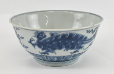 Lot 591 - An 18th century Chinese blue and white...