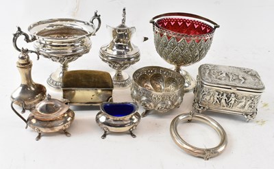 Lot 707 - A small quantity of silver plated items...