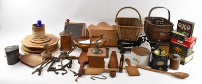 Lot 324 - A collection of kitchenalia, including scales,...