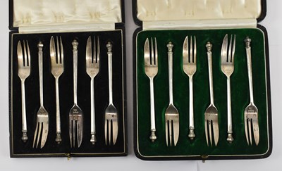 Lot 745 - MAPPIN & WEBB LTD; a set of twelve George V...