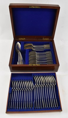 Lot 716 - JOSIAH WILLIAMS & CO; a cased Victorian...