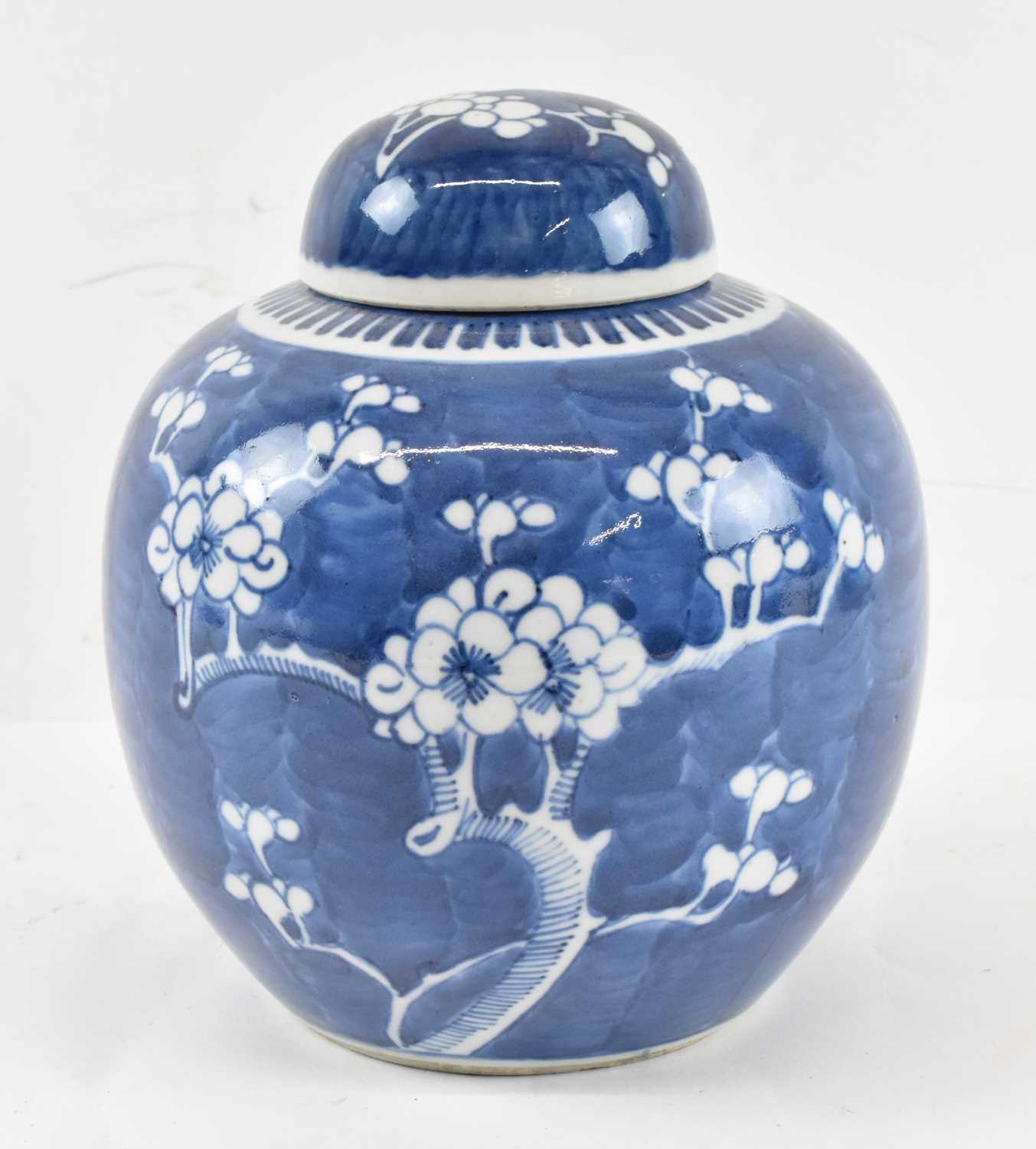 Lot 664 - A 20th century Chinese blue and white...