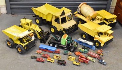 Lot 466 - A quantity of assorted toys including Tonka,...