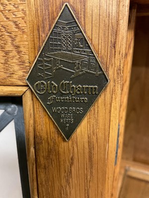 Lot 486 - An oak dresser cabinet, length 135cm, height...