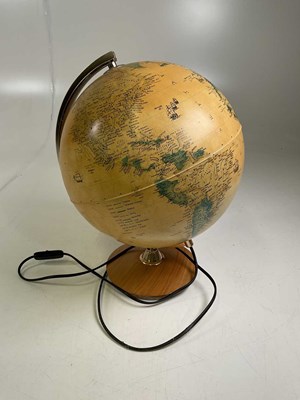 Lot 17 - A modern terrestrial globe made in Italy.