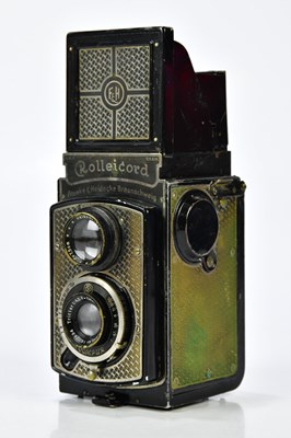 Lot 1400 - ROLLEICORD; a Rolleicord "Art Deco" TLR camera,...