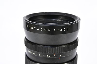 Lot 1419 - PENTACON; a Pentcon 300mm f4 lens, serial...