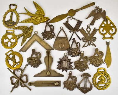 Lot 163 - Various items of silver plated Masonic regalia,...