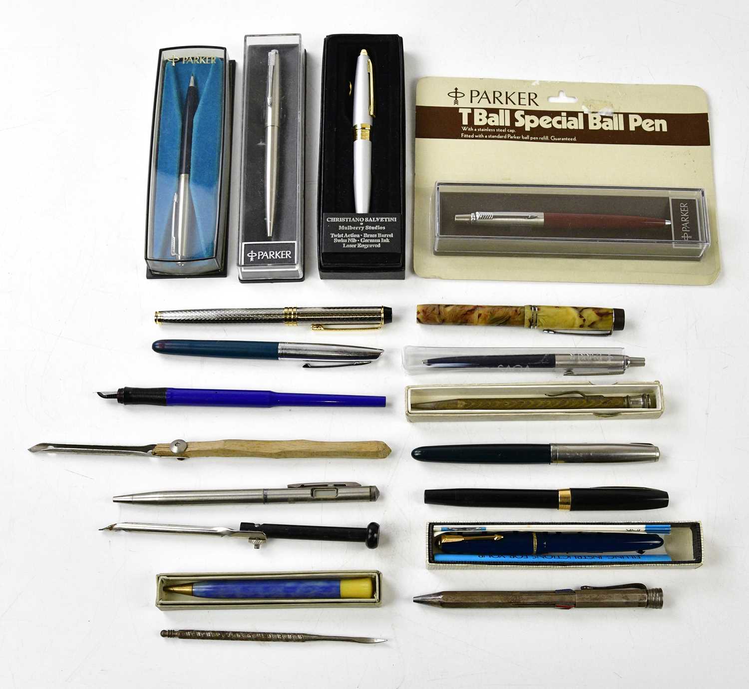 Lot 309 - SHEAFFER; a vintage bakelite fountain pen, a
