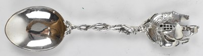 Lot 723 - A modern 925 hallmarked silver spoon, the...