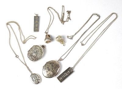 Lot 863 - A group of hallmarked silver jewellery,...