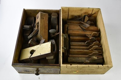 Lot 1011 - A collection of woodworking planes to include...