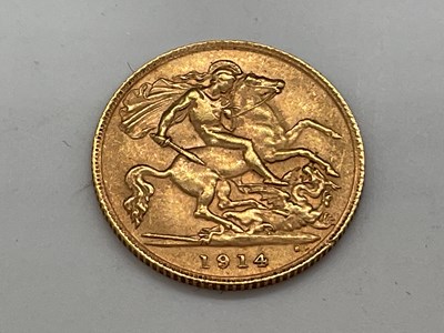 Lot 543 - A George V half sovereign, 1914.