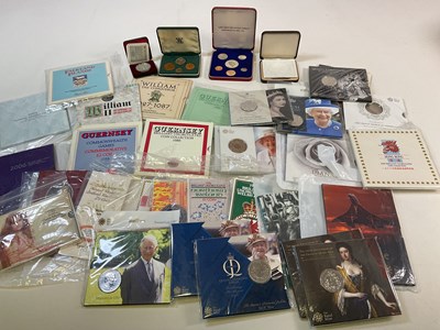 Lot 546 - Miscellaneous coins, mainly presentation packs...