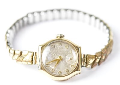 Lot 929 - DENNISON; a 9ct yellow gold ladies' wristwatch,...