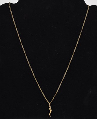 Lot 843 - A yellow metal necklace, length approx 50cm,...